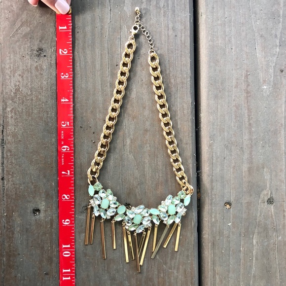 Pale Green Rhinestone Gold Dangle Bib Necklace - Picture 8 of 8